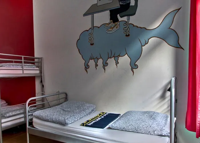 Heart Of Gold & Capsules Хостел