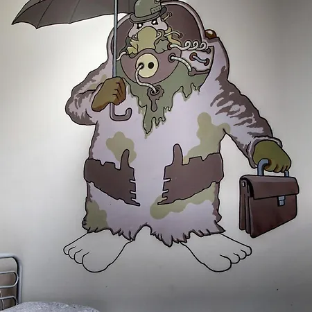 Heart Of Gold & Capsules Hostal