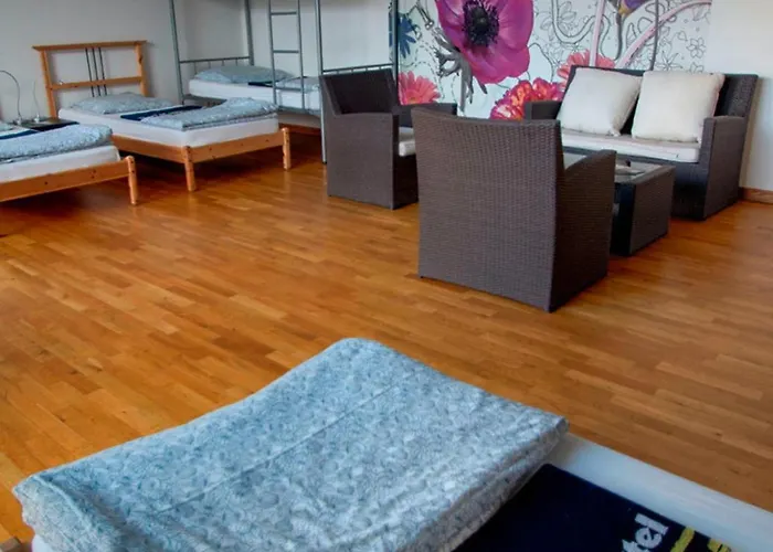 Hostal Heart Of Gold & Capsules *