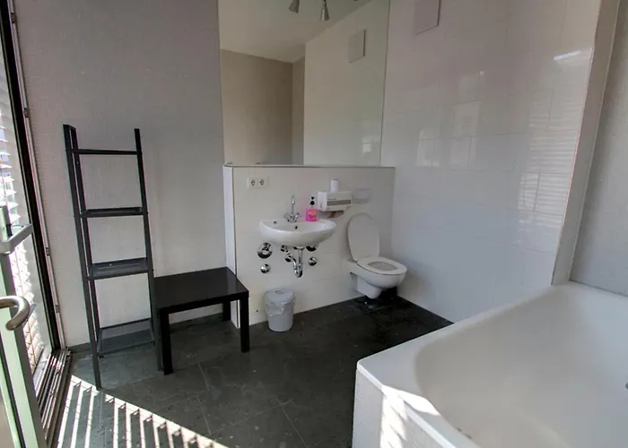 Heart Of Gold & Capsules Vandrarhem *