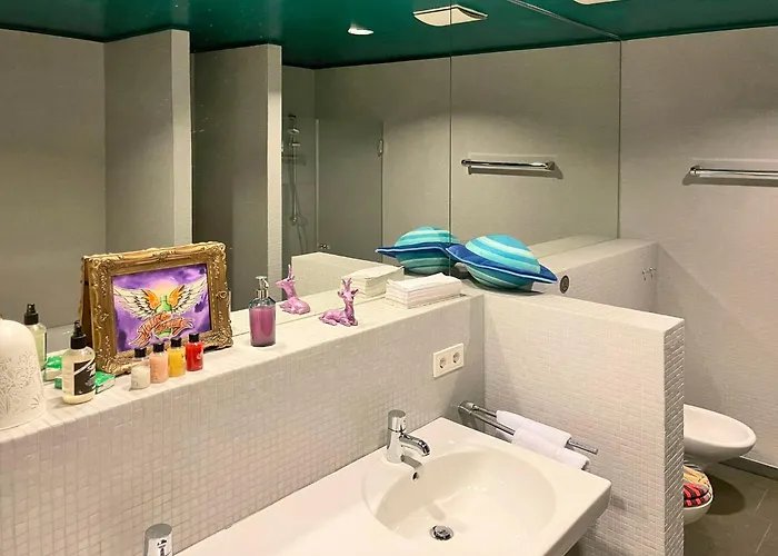 Heart Of Gold & Capsules