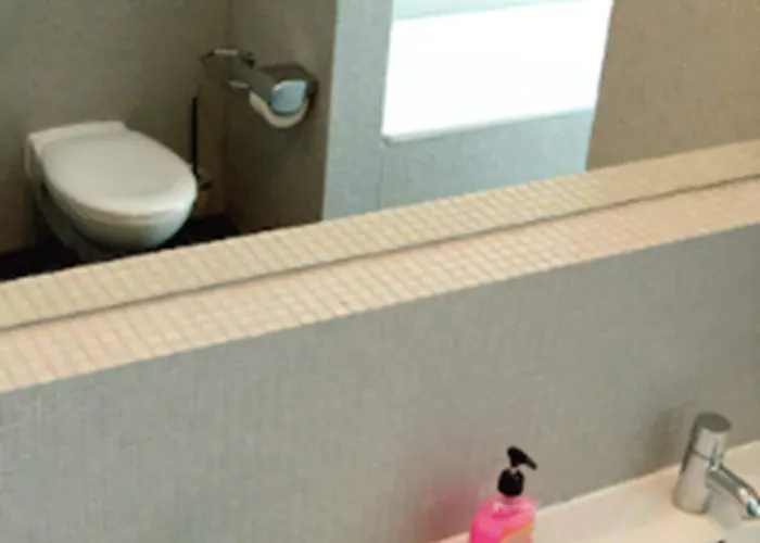 Heart Of Gold & Capsules Vandrarhem